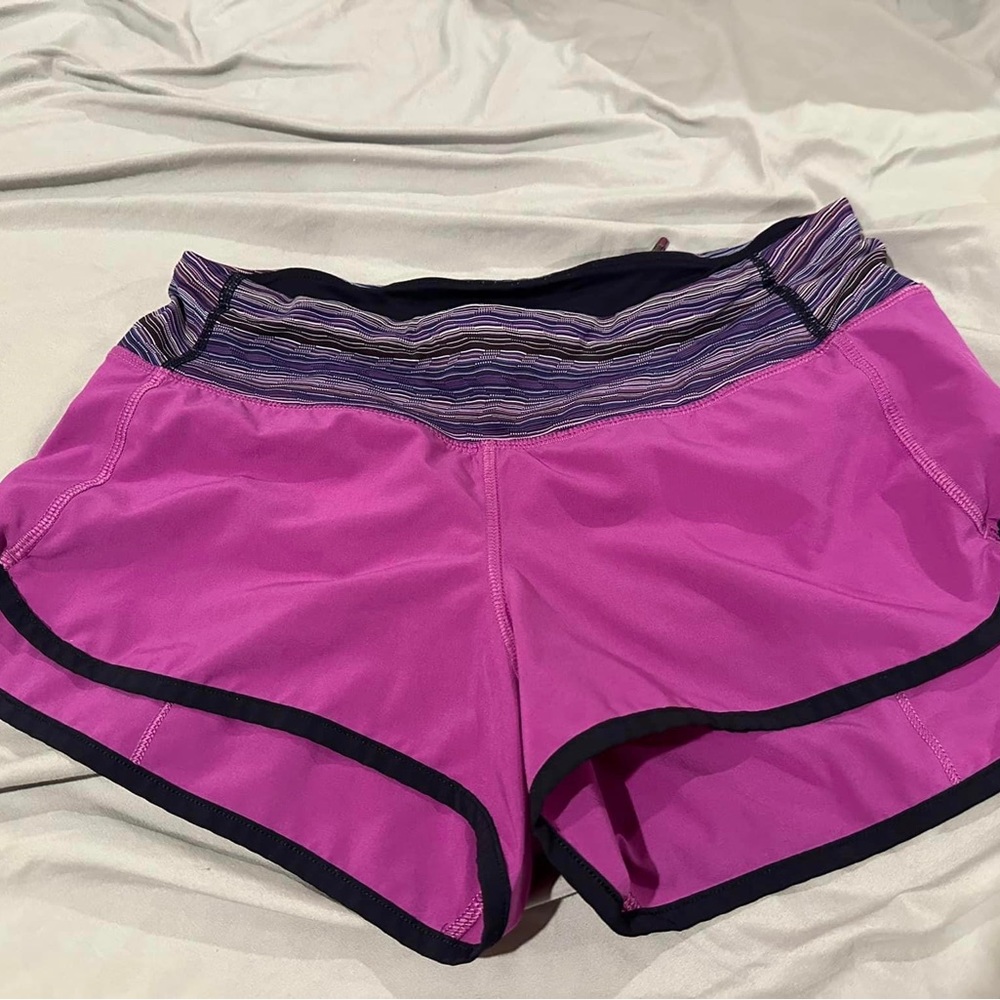 Lululemon shorts size 4